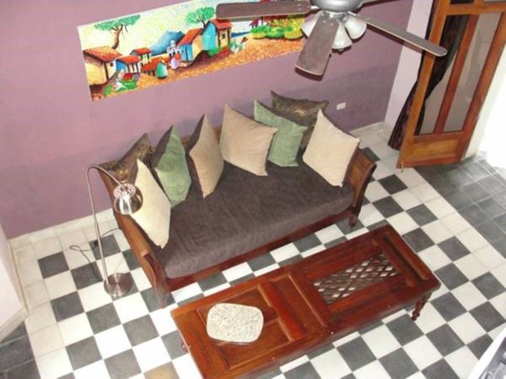 Hotel Casa Cubana Granada Nicaragua الغرفة الصورة