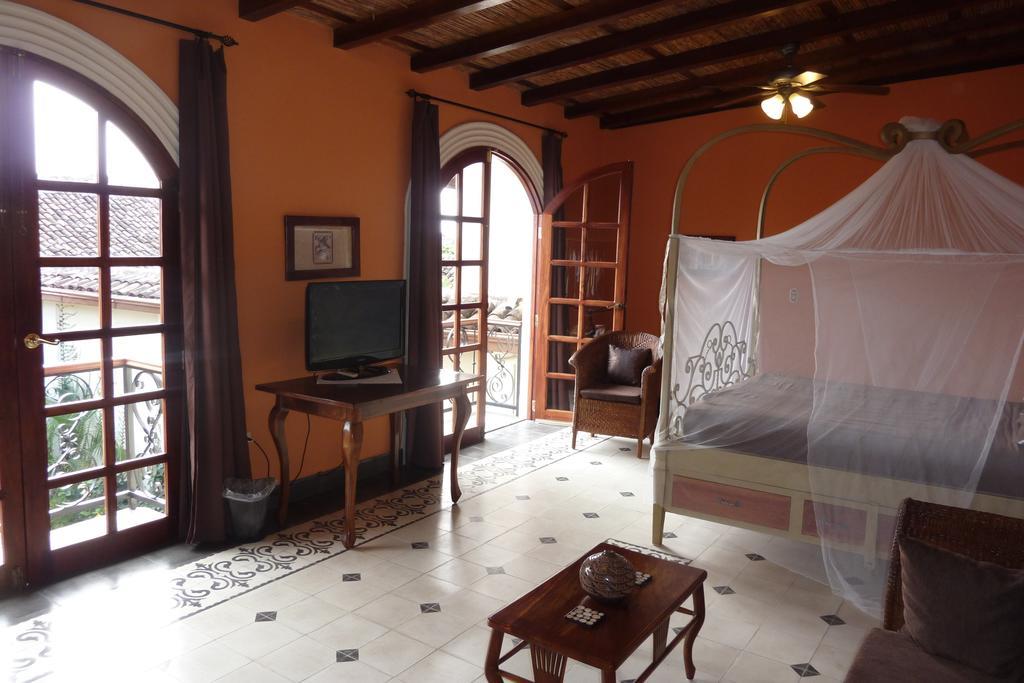Hotel Casa Cubana Granada Nicaragua الغرفة الصورة